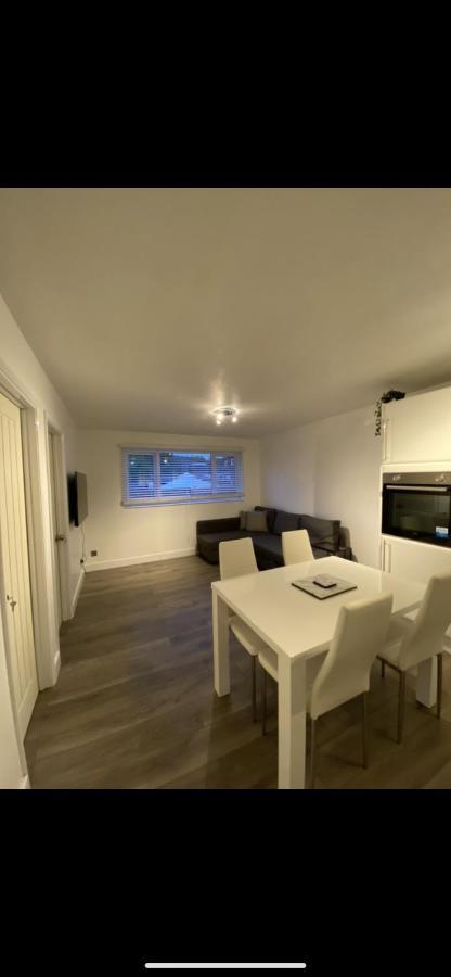 Modern 2 Bed Apartment & Free Parking Canterbury Exteriér fotografie